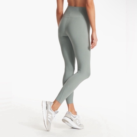 Vuori Fern Evolve Leggings Size XS - Picture 3 of 11